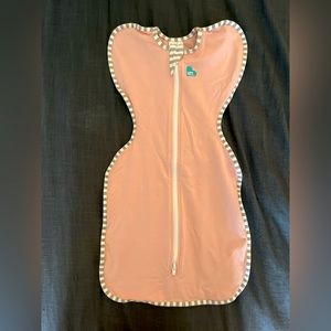 Love to dream arms up swaddle